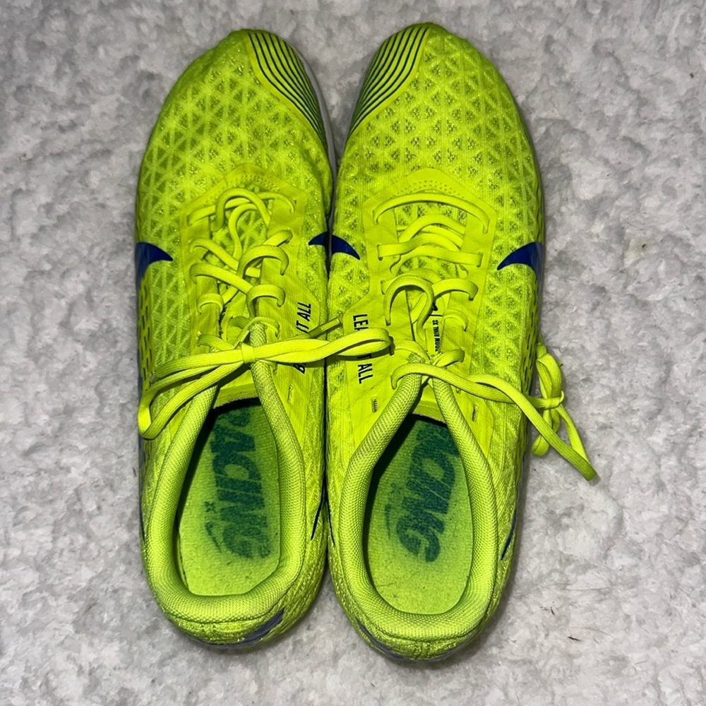 Nike athletic shoes - Picture 1 of 4